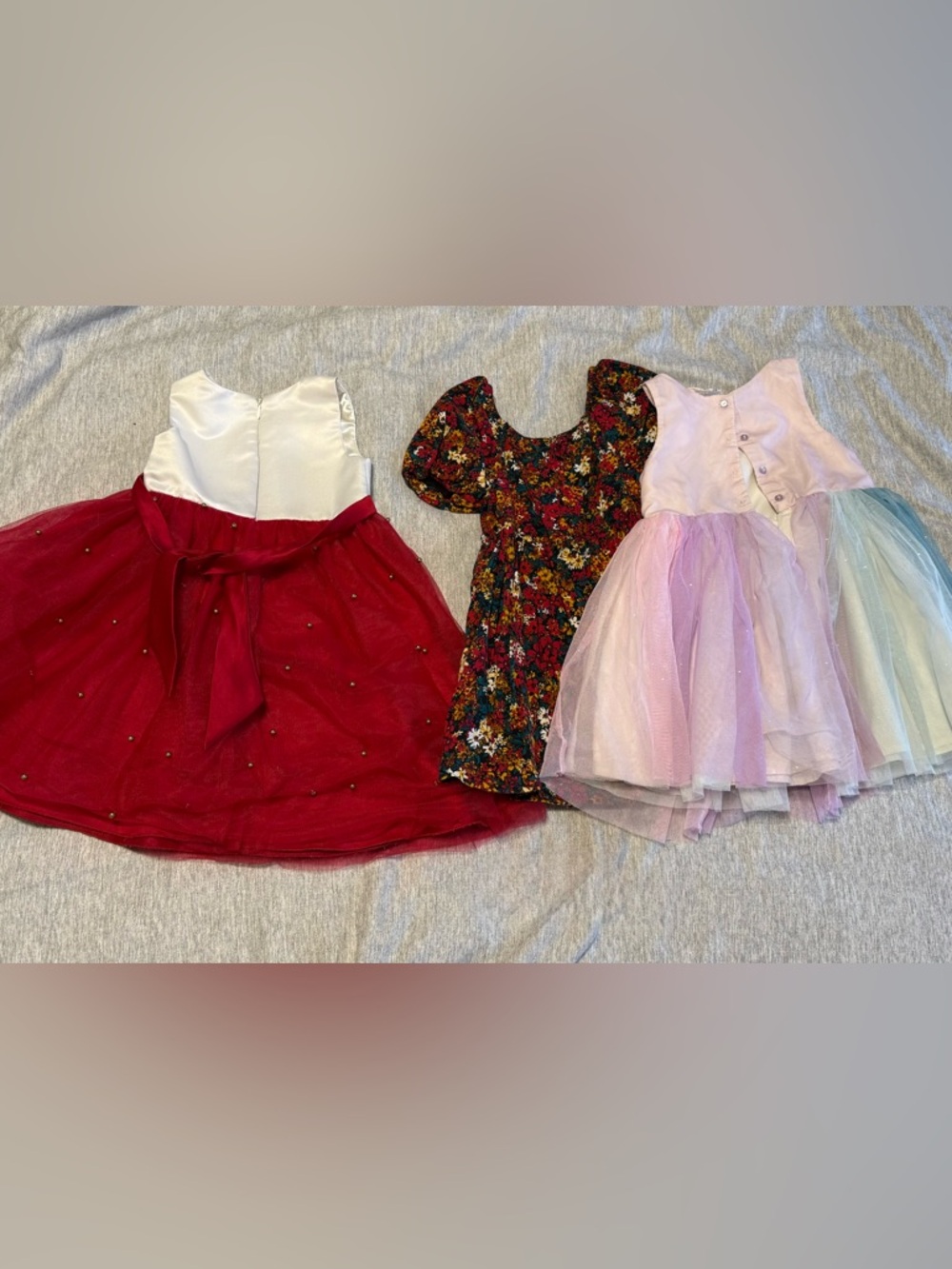 ✨ 3-Piece Girls Dress Bundle – Size 3T ✨ - Picture 5 of 5